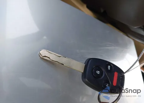 2003 Honda Accord 3.0 Ex from USA, damaged, VIN 1HGCM66583A011982